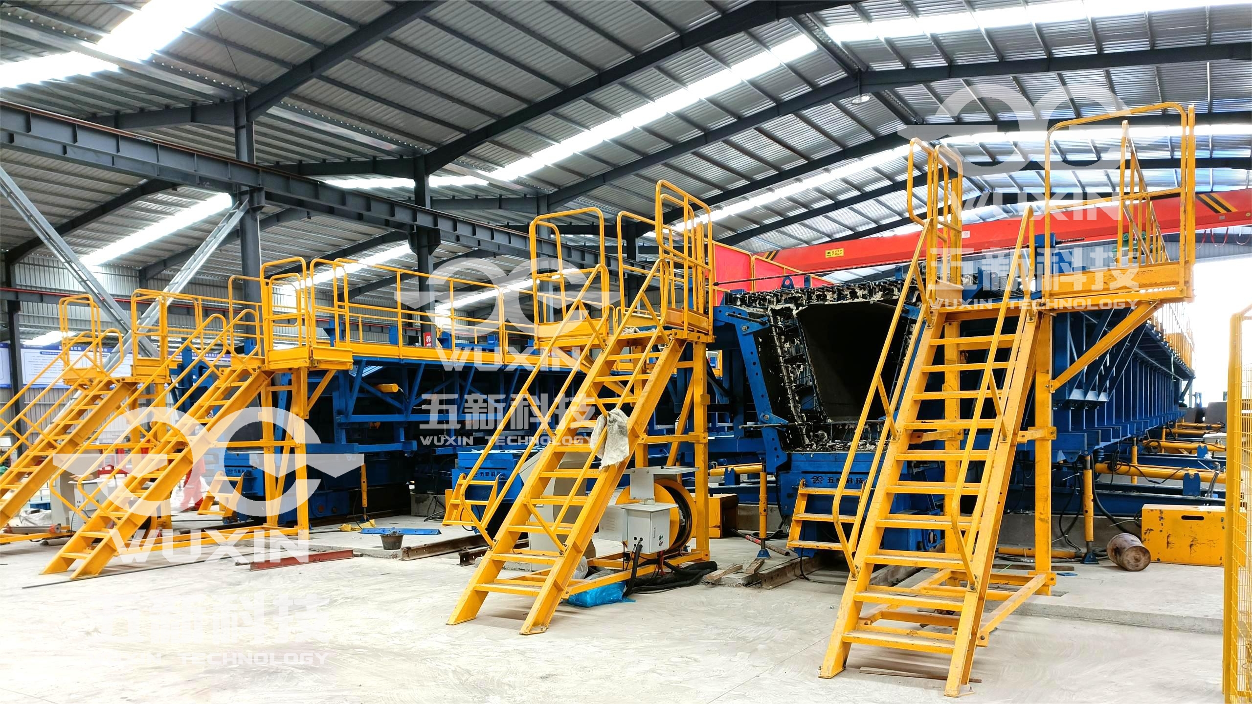 蘇臺(tái)高速-中交一公司的首片梁 (5)_副本.jpg